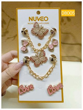 D8005