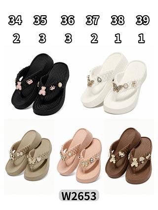 W2653 Chinelos com pins
